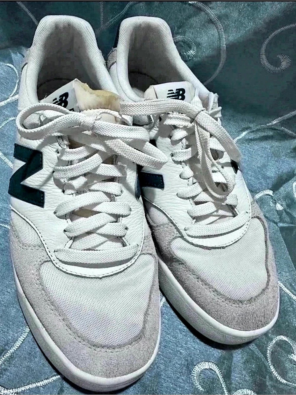 New Balance 550 White & Gray Sneakers US 7 M / US 8.5 W